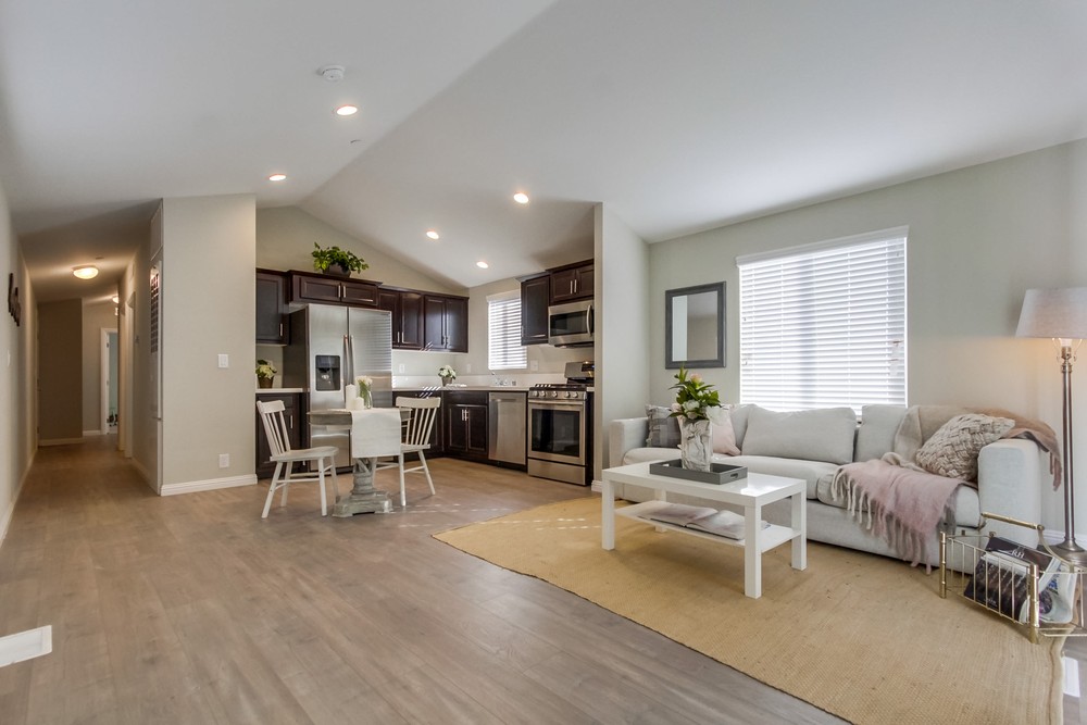 Virtual tour photo 10 of 29 for 3051 Chamoune Ave