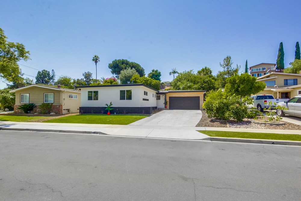Virtual tour photo 1 of 49 for 3052 Kobe Dr