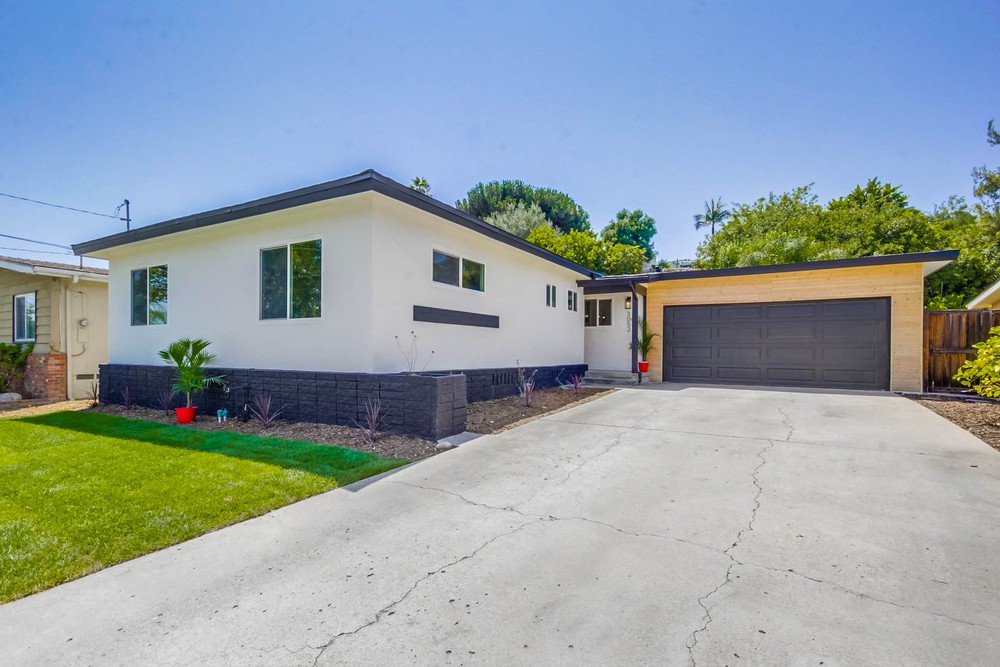 Virtual tour photo 5 of 49 for 3052 Kobe Dr