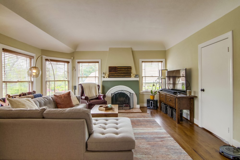 Virtual tour photo 10 of 61 for 3055 Palm St
