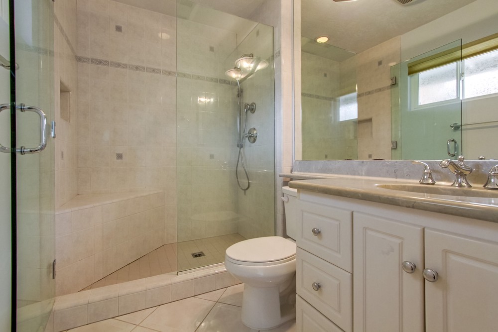 Virtual tour photo 25 of 40 for 3056 Erie St