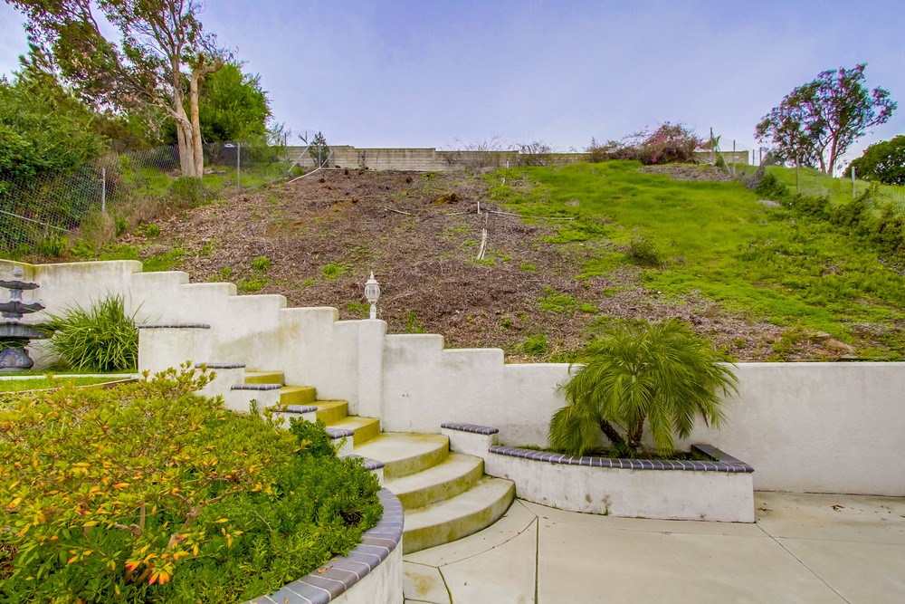 Virtual tour photo 36 of 40 for 3056 Erie St