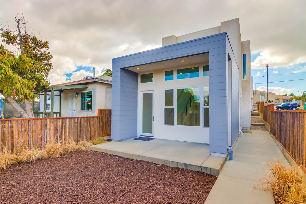 Virtual tour photo 3 of 71 for 3059 Martin Ave
