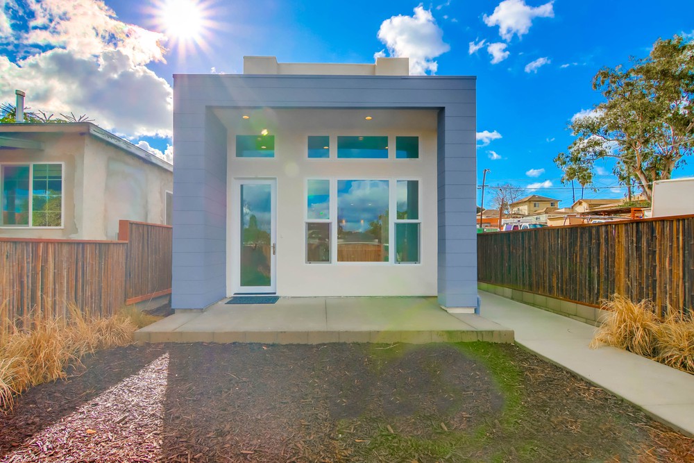 Virtual tour photo 4 of 71 for 3059 Martin Ave