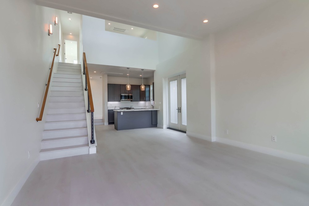 Virtual tour photo 9 of 71 for 3059 Martin Ave