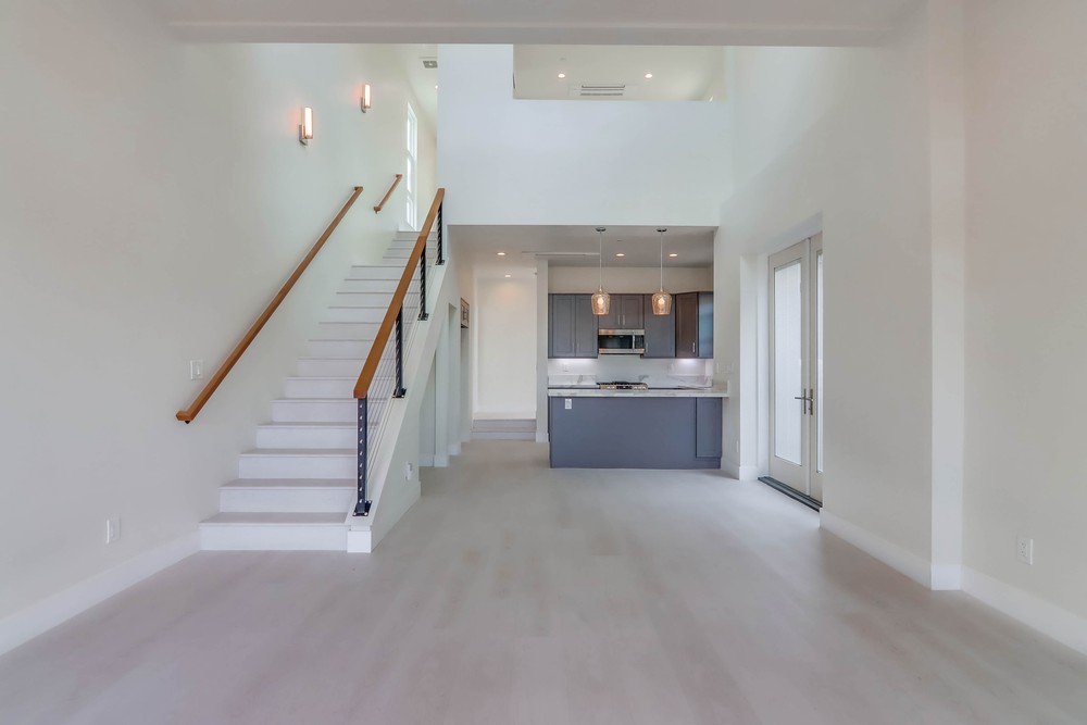 Virtual tour photo 10 of 71 for 3059 Martin Ave