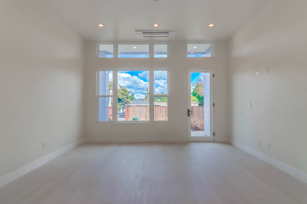 Virtual tour photo 13 of 71 for 3059 Martin Ave