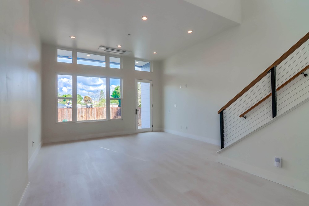 Virtual tour photo 14 of 71 for 3059 Martin Ave