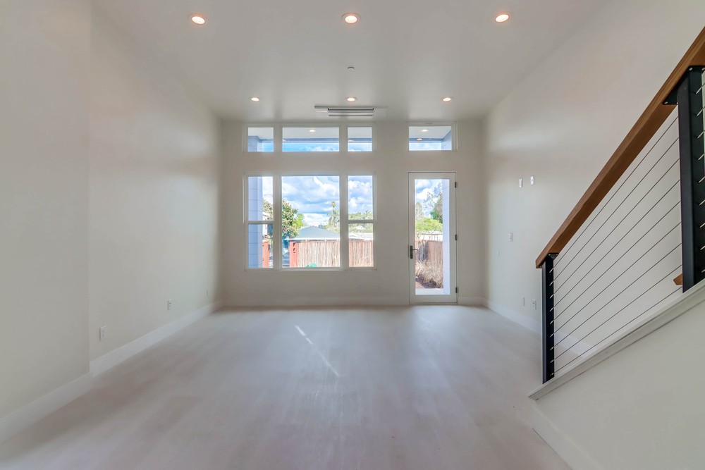 Virtual tour photo 15 of 71 for 3059 Martin Ave