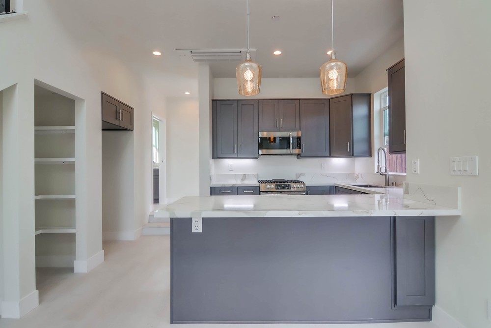 Virtual tour photo 19 of 71 for 3059 Martin Ave