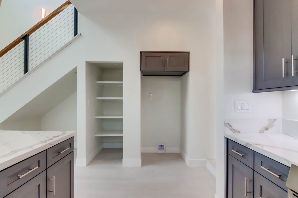 Virtual tour photo 27 of 71 for 3059 Martin Ave