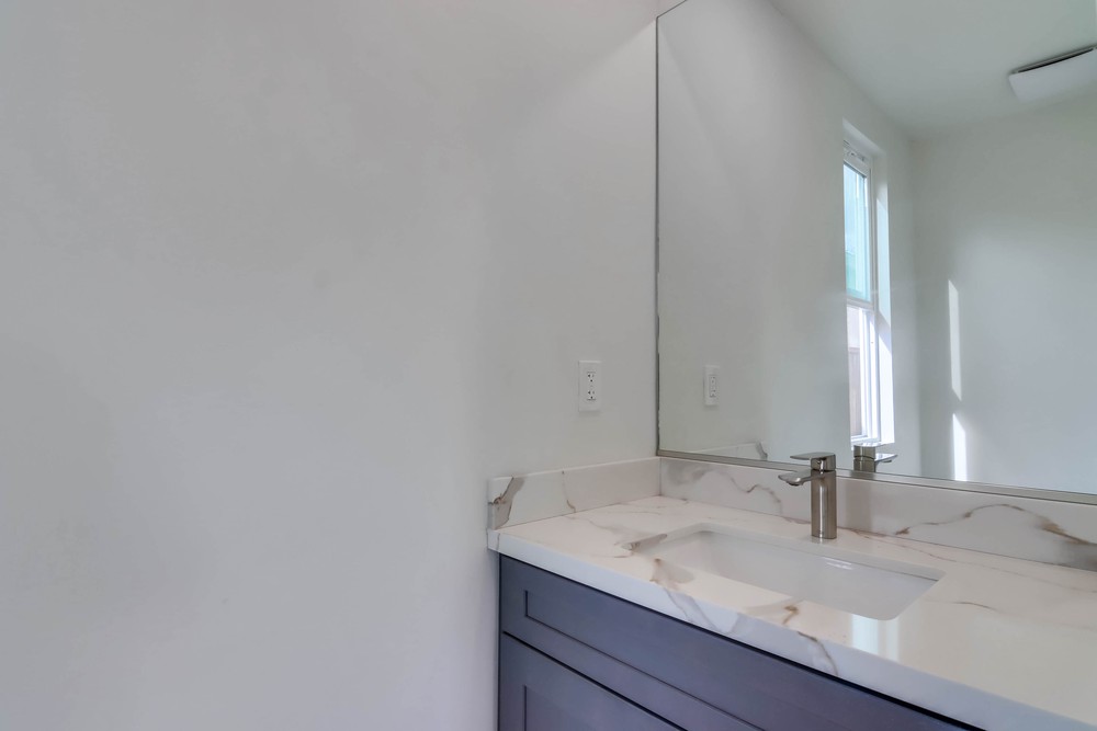 Virtual tour photo 29 of 71 for 3059 Martin Ave