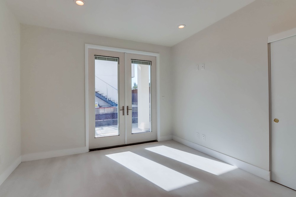 Virtual tour photo 31 of 71 for 3059 Martin Ave