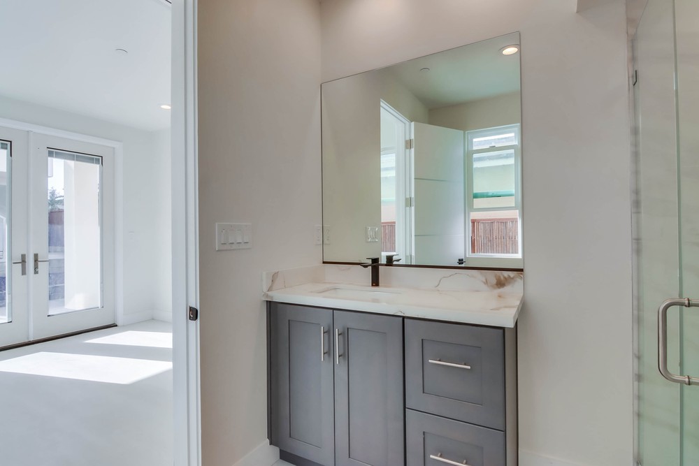 Virtual tour photo 34 of 71 for 3059 Martin Ave