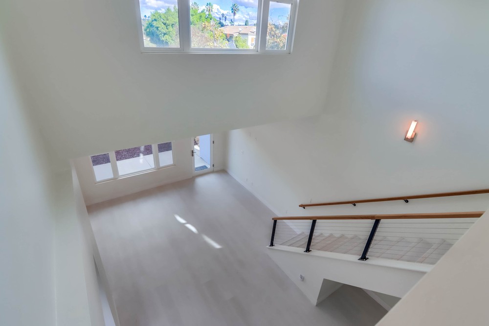 Virtual tour photo 37 of 71 for 3059 Martin Ave