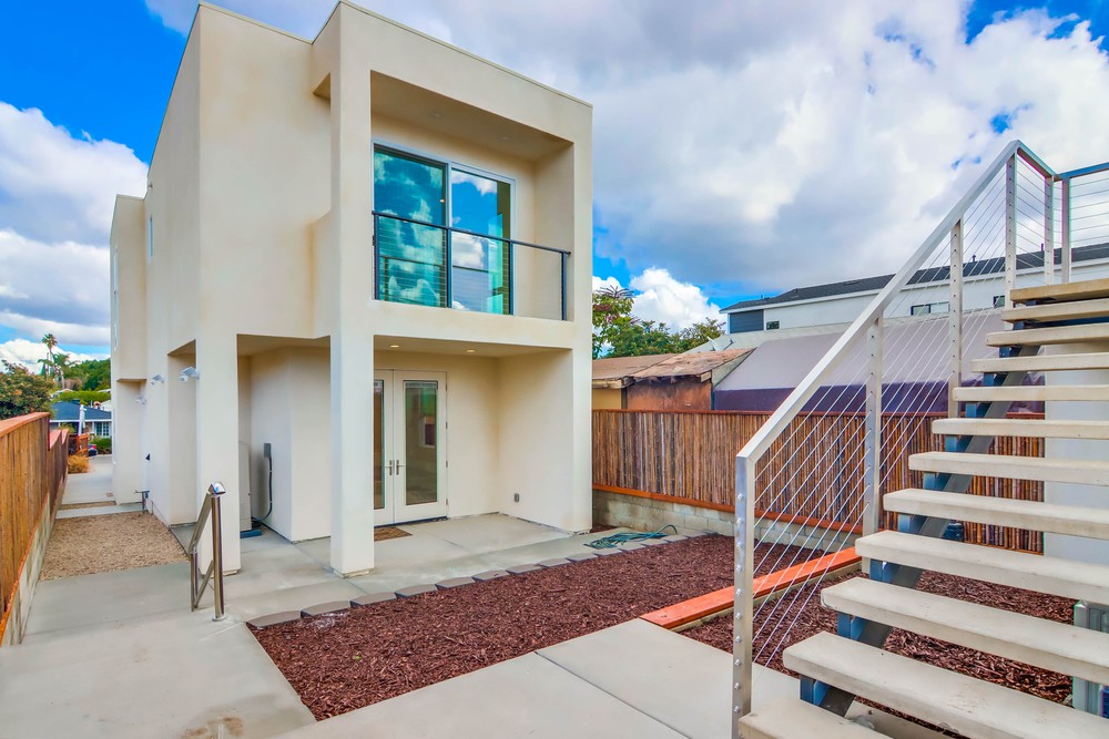 Virtual tour photo 54 of 71 for 3059 Martin Ave