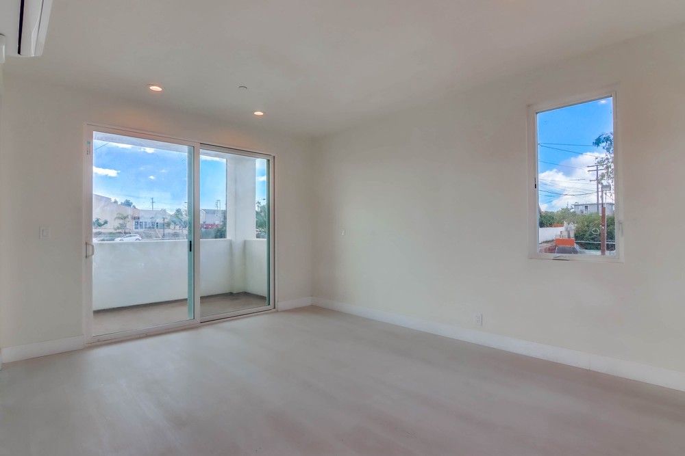 Virtual tour photo 57 of 71 for 3059 Martin Ave