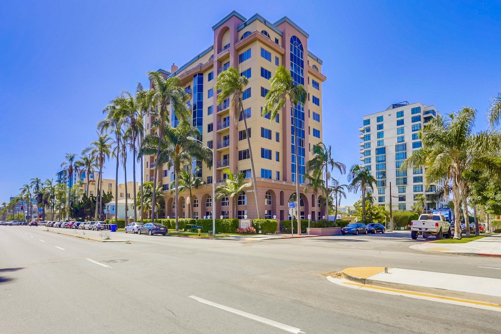 Virtual tour photo 1 of 39 for 3060 Sixth Ave