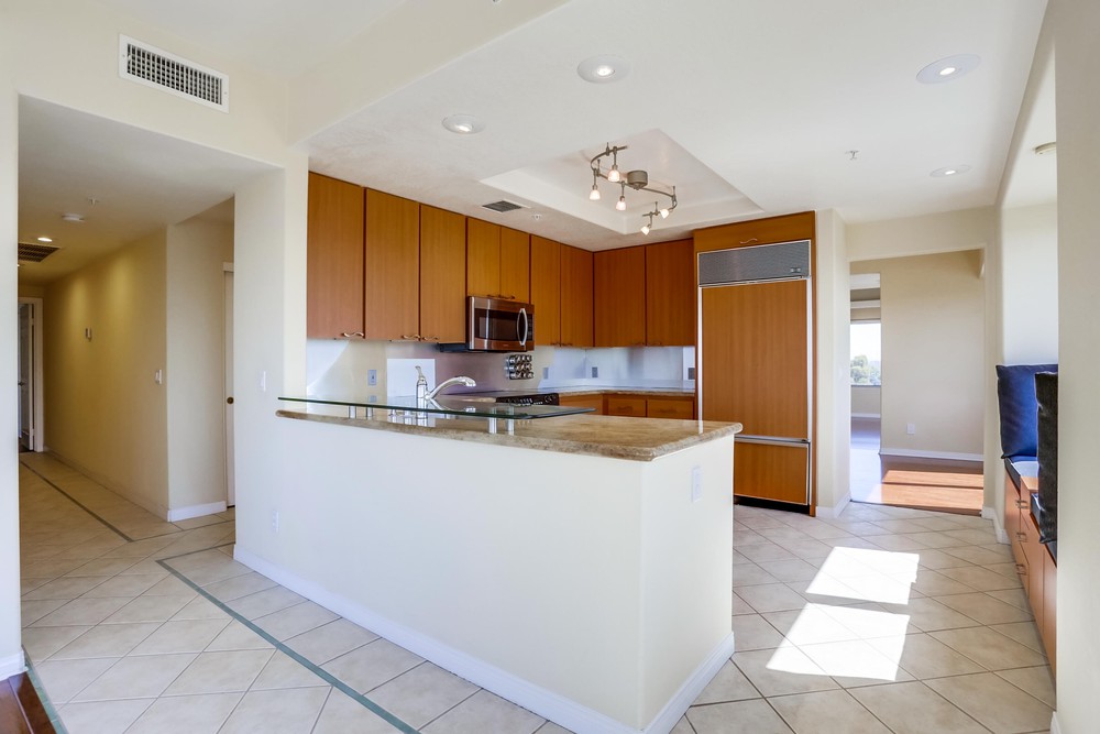 Virtual tour photo 17 of 39 for 3060 Sixth Ave