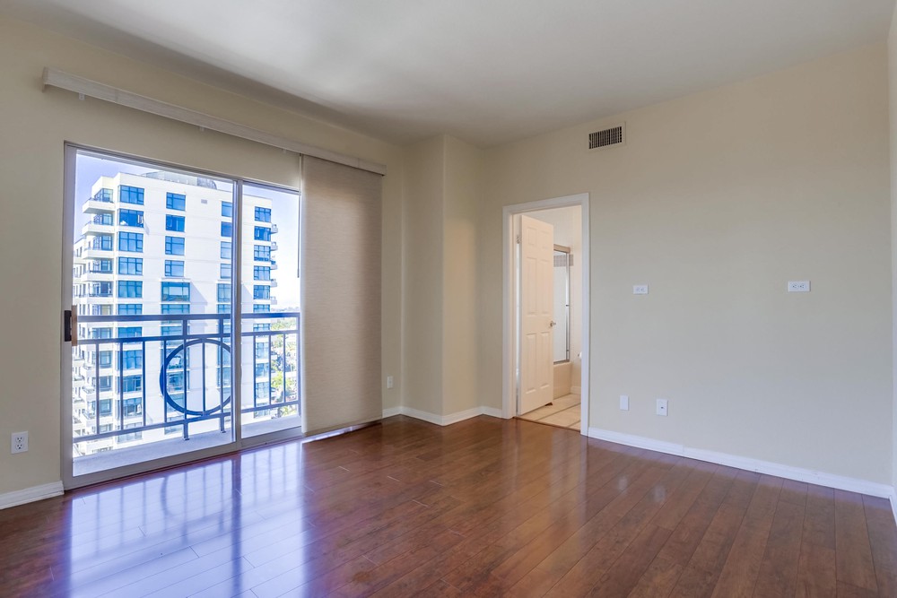 Virtual tour photo 35 of 39 for 3060 Sixth Ave