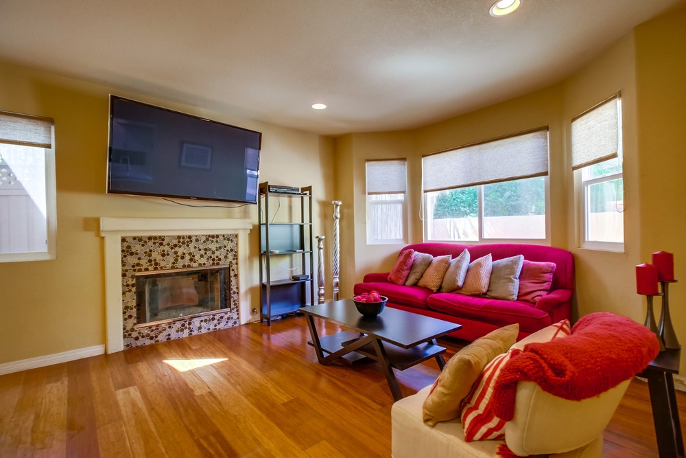 Virtual tour photo 6 of 46 for 3065 A St #1