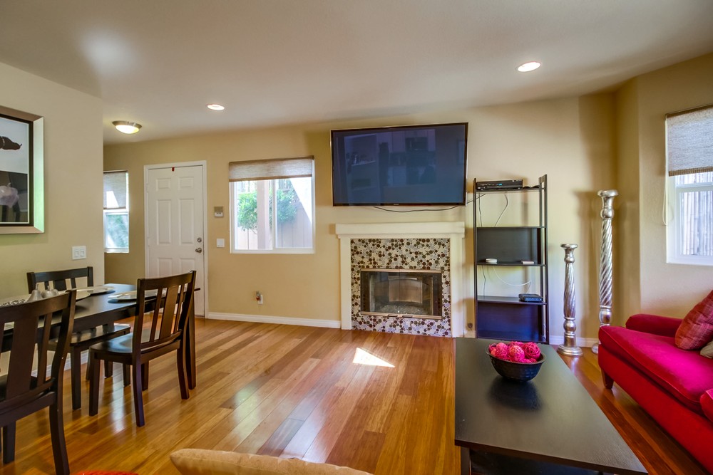 Virtual tour photo 11 of 46 for 3065 A St #1