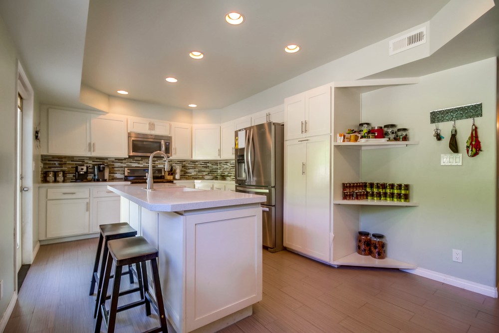 Virtual tour photo 12 of 46 for 3065 A St #1