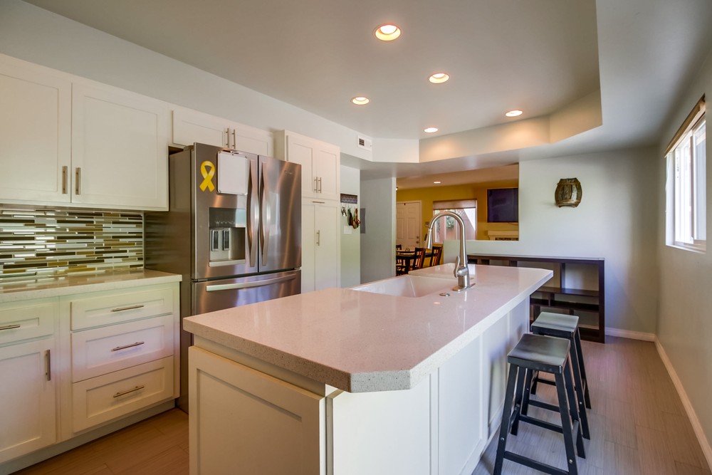Virtual tour photo 13 of 46 for 3065 A St #1