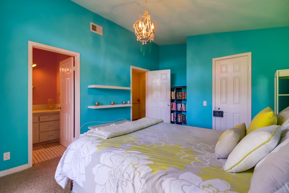 Virtual tour photo 24 of 46 for 3065 A St #1