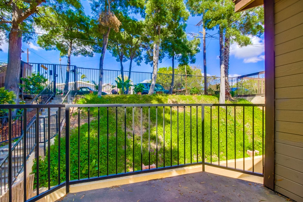 Virtual tour photo 27 of 46 for 3065 A St #1