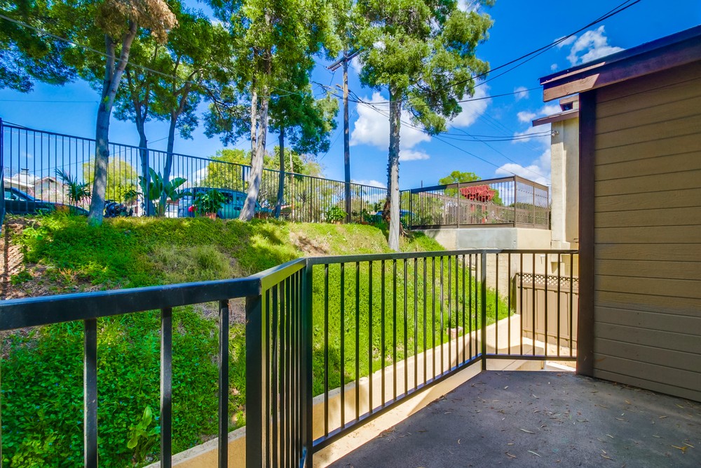 Virtual tour photo 28 of 46 for 3065 A St #1