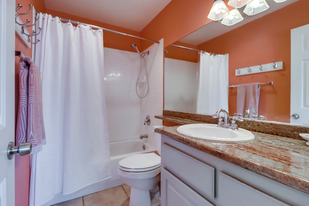 Virtual tour photo 18 of 38 for 3065 A St APT 4