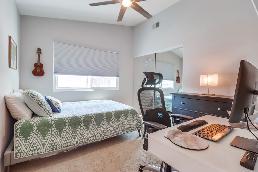 Virtual tour photo 20 of 38 for 3065 A St APT 4