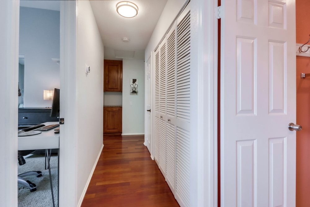 Virtual tour photo 23 of 38 for 3065 A St APT 4