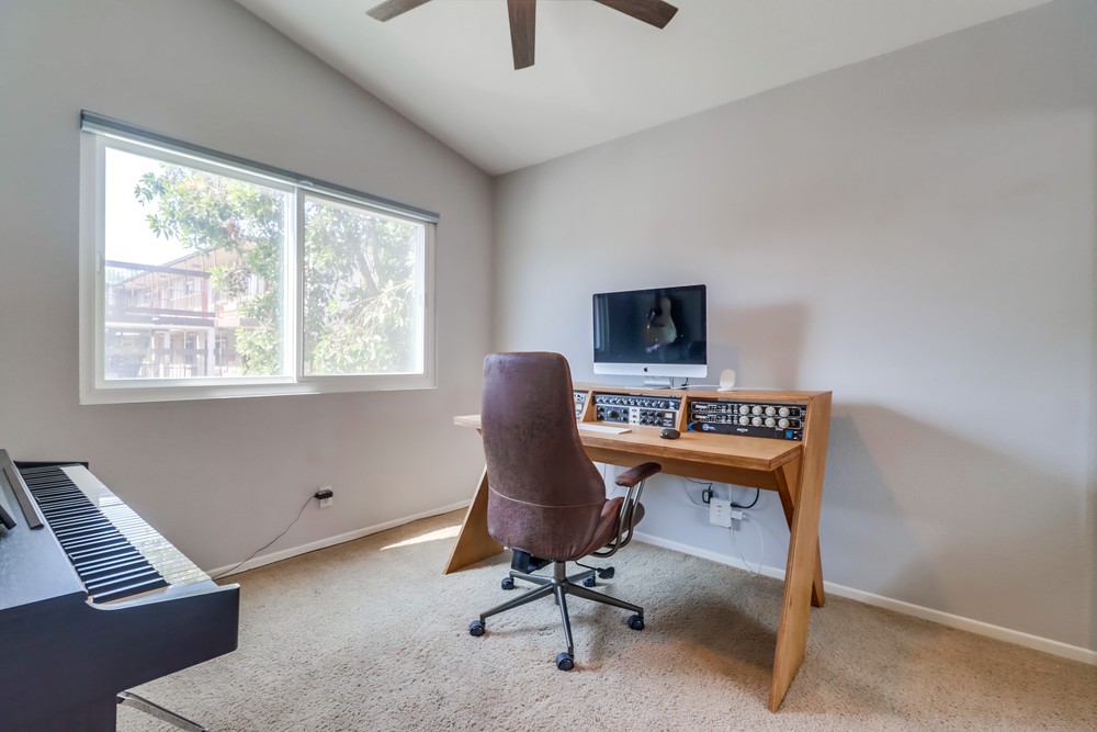 Virtual tour photo 24 of 38 for 3065 A St APT 4
