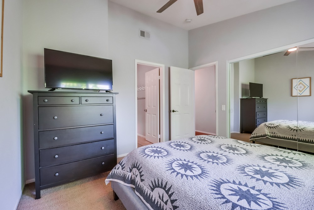 Virtual tour photo 29 of 38 for 3065 A St APT 4
