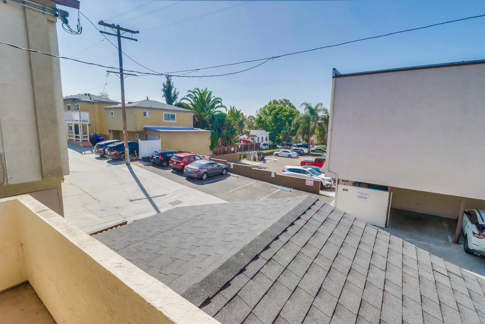 Virtual tour photo 32 of 38 for 3065 A St APT 4