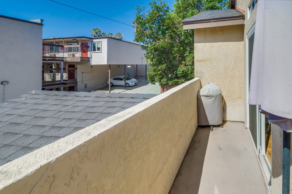 Virtual tour photo 34 of 38 for 3065 A St APT 4