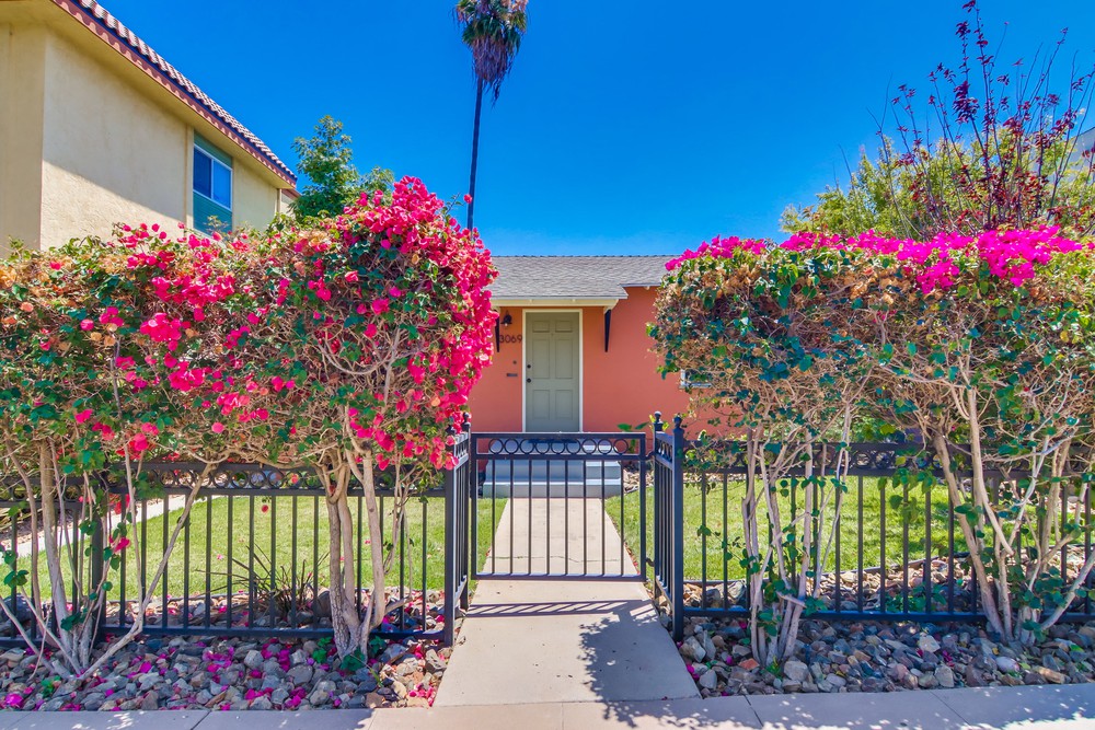Virtual tour photo 3 of 73 for 3065 B St #69