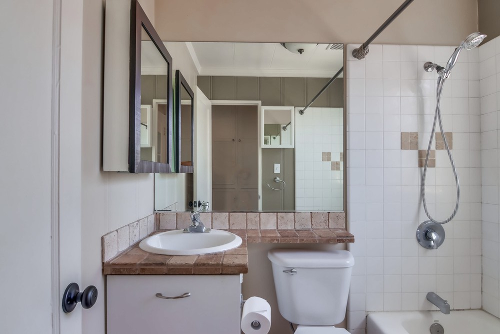 Virtual tour photo 72 of 73 for 3065 B St #69