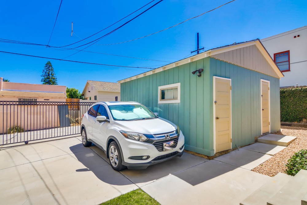 Virtual tour photo 74 of 73 for 3065 B St #69