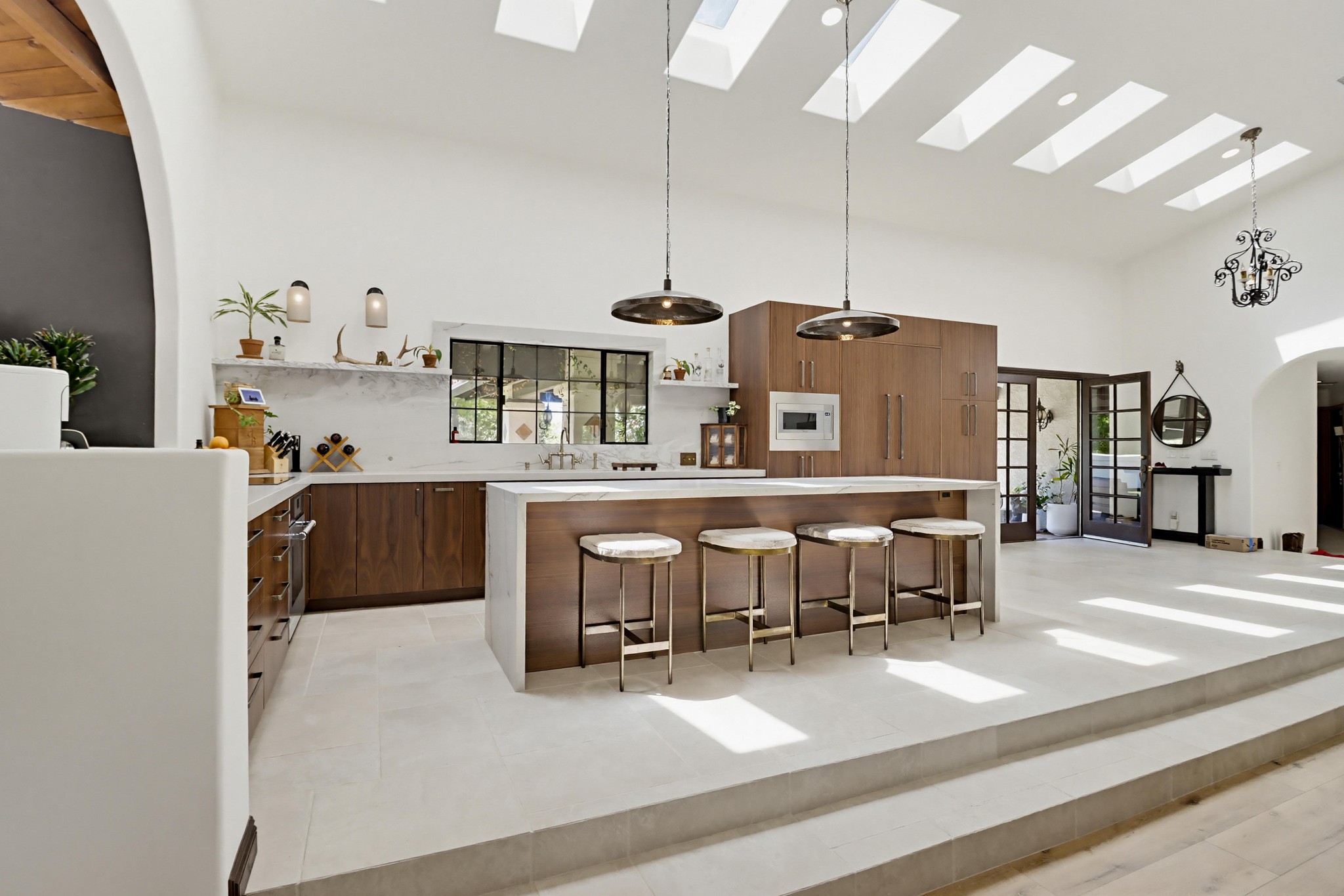 Virtual tour photo 4 of 29 for 3066 Via Donito
