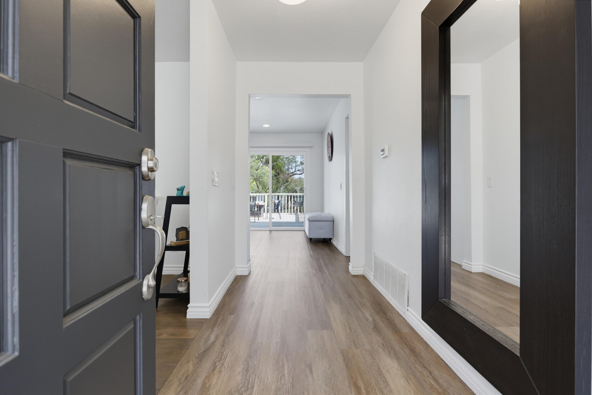 Virtual tour photo 7 of 44 for 3068 Via Hermosa