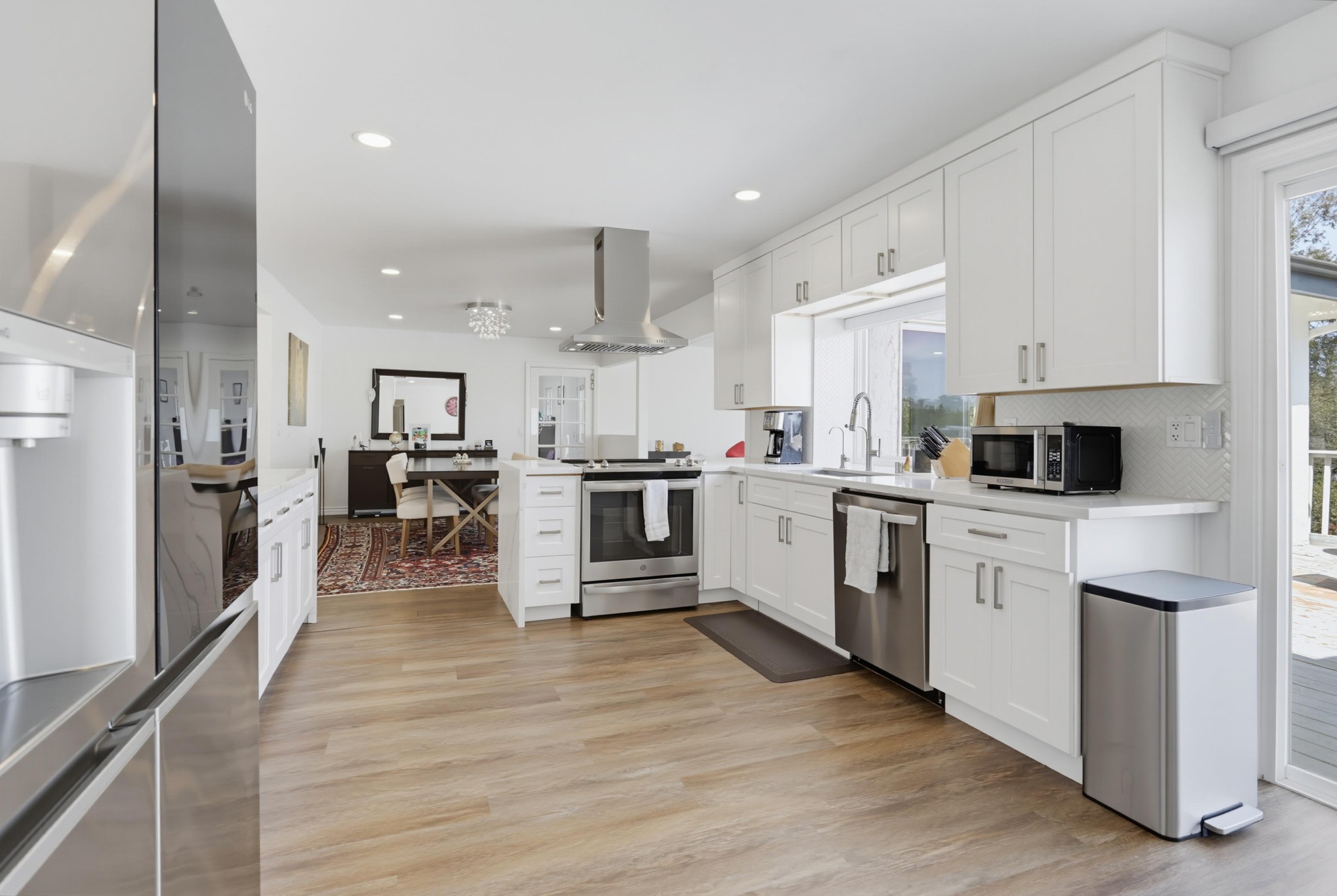 Virtual tour photo 18 of 44 for 3068 Via Hermosa