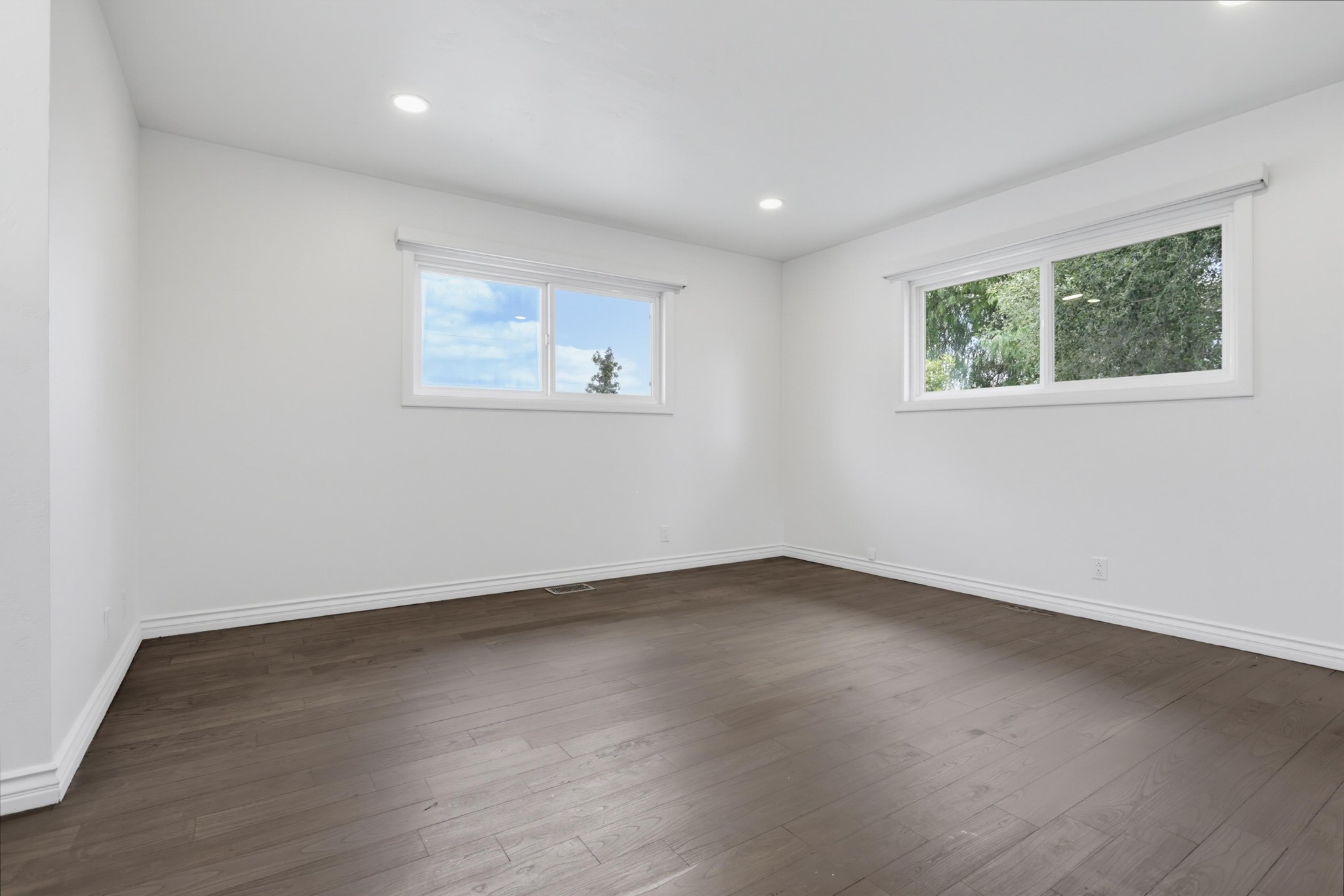 Virtual tour photo 22 of 44 for 3068 Via Hermosa