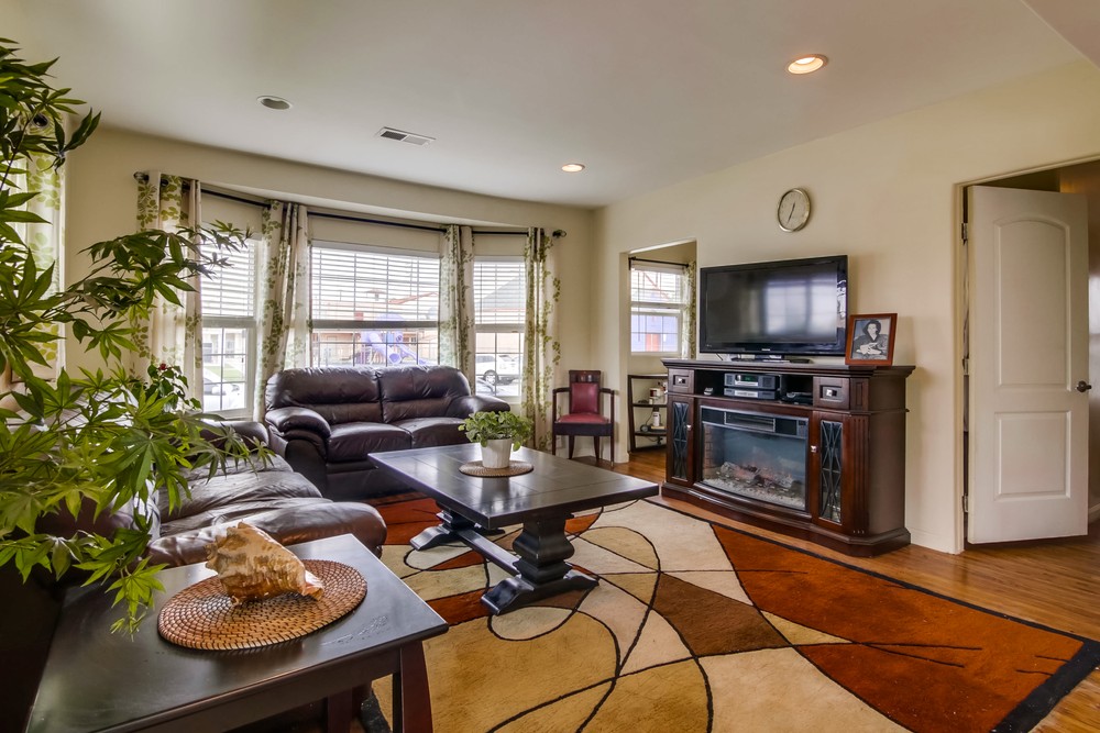 Virtual tour photo 6 of 44 for 3071 L St