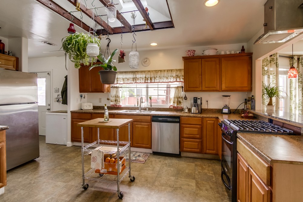 Virtual tour photo 14 of 44 for 3071 L St
