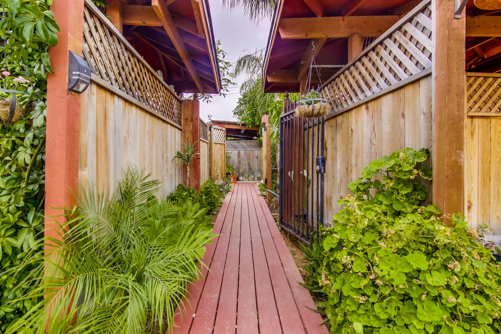 Virtual tour photo 32 of 44 for 3071 L St
