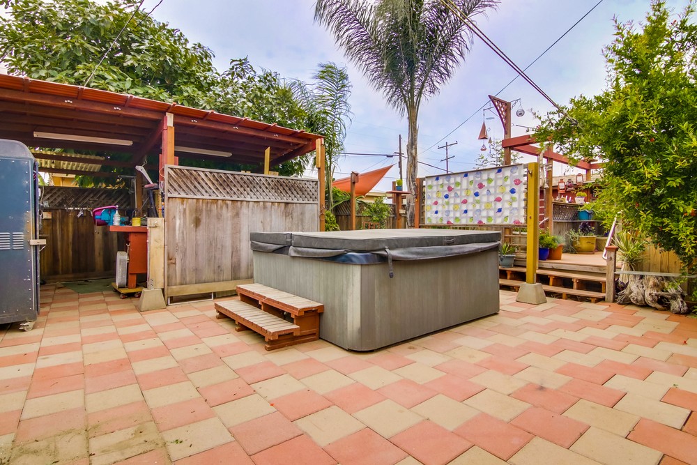 Virtual tour photo 39 of 44 for 3071 L St