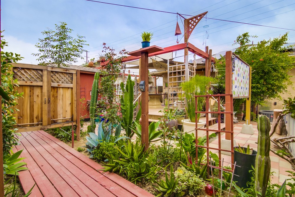 Virtual tour photo 40 of 44 for 3071 L St